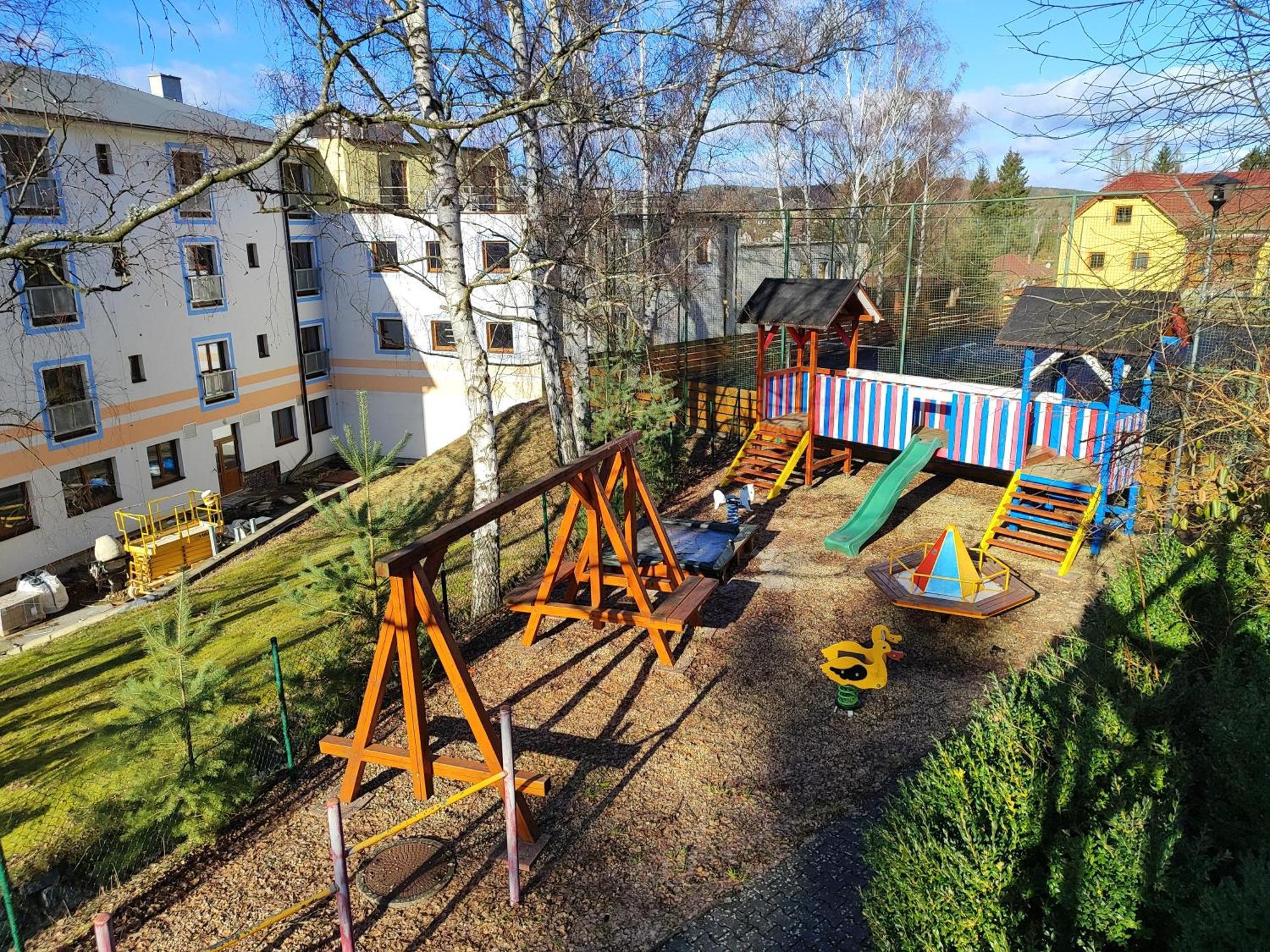 Chaty Kolodeje - Ubytovani U Reky V Soukromem Arealu-Orange Kolodeje nad Luznici Экстерьер фото